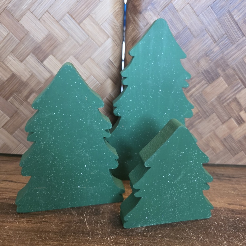 Christmas Trees Set‎ of 3 Wood Green Holiday Decor Painted 7x5.5, 6x4.5, 4x4